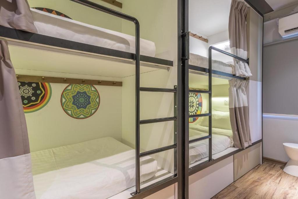 Toojou Hotel